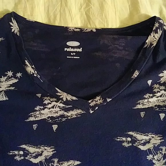 Shirt - Picture 2 of 3